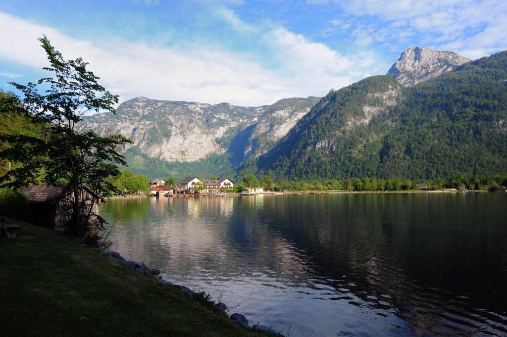 Hotel Haus Am See Obertraun Exterior photo